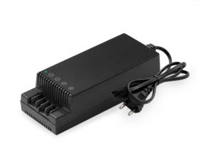 Fonte Multissaída 12~14,4V 10A 144W